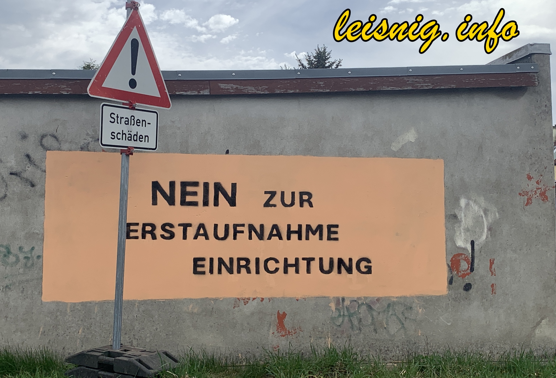 Mehr über den Artikel erfahren Breit aufgestellter Widerstand verhindert das Mega-Asylheim in Waldheim!